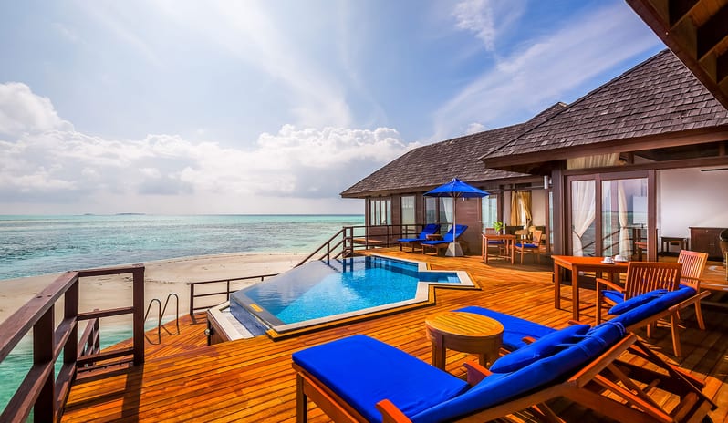 indian-ocean-holidays-maldives-sun-siyam-olhuveli-presidential-water-suite-pool-view